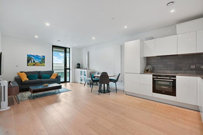 1 Bedroom Apartment For Sale In Pinnacle House, Royal Wharf, E16