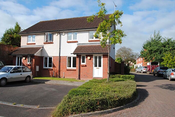 3 Bedroom Semi-Detached House For Sale In Drakes Park North, Wellington, Somerset, TA21