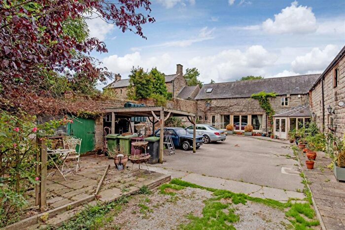 4 Bedroom Equestrian Facility For Sale In Northedge Farm, Northedge Lane, Tupton, Chesterfield, S42