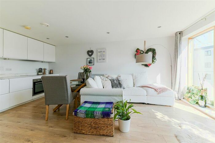 2 Bedroom Flat To Rent In Cork House, Durnsford Road, London, SW19