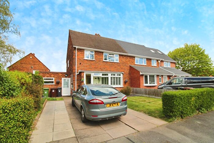 3 Bedroom Semi Detached House For Sale In Maple Grove, Birmingham, B37