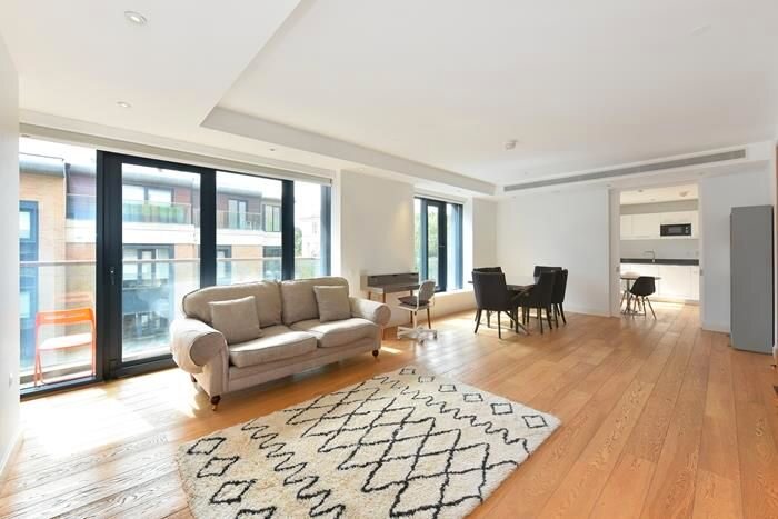 3 Bedroom Flat To Rent In Gloucester Avenue, Primrose Hill, NW1
