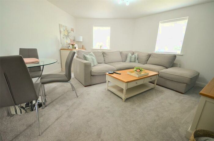 2 Bedroom Apartment To Rent In Lady Lane, Audenshaw, Manchester, M34