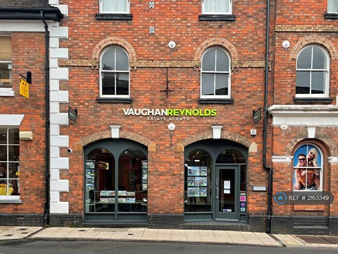 2 Bedroom Penthouse To Rent In Union Street, Stratford-Upon-Avon, CV37