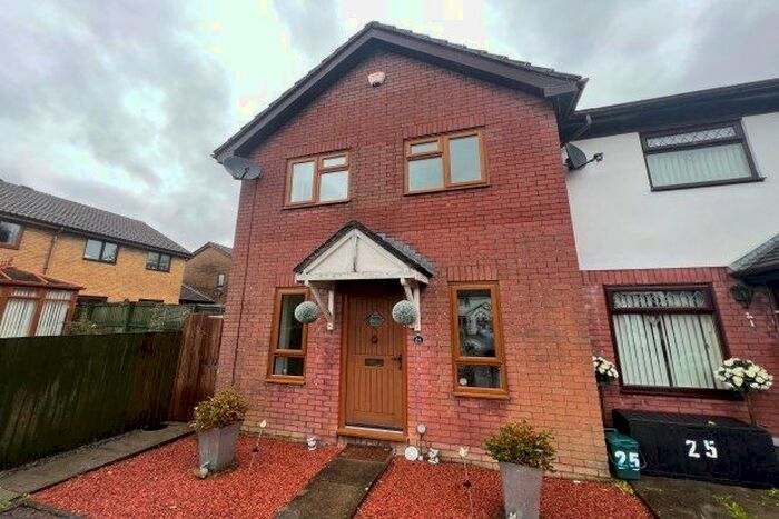 3 Bedroom Property To Rent In Cwrt Cilmeri, Abertawe, SA6