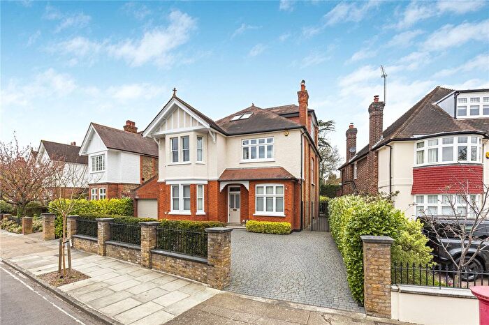 6 Bedroom Detached House For Sale In Denbigh Gardens, Richmond, TW10