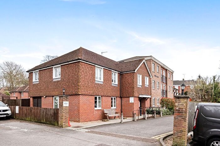 1 Bedroom Flat For Sale In High Street, Jubilee Court High Street, RH14