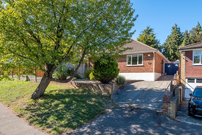 3 Bedroom Bungalow For Sale In Ingleton Road, Carshalton, SM5