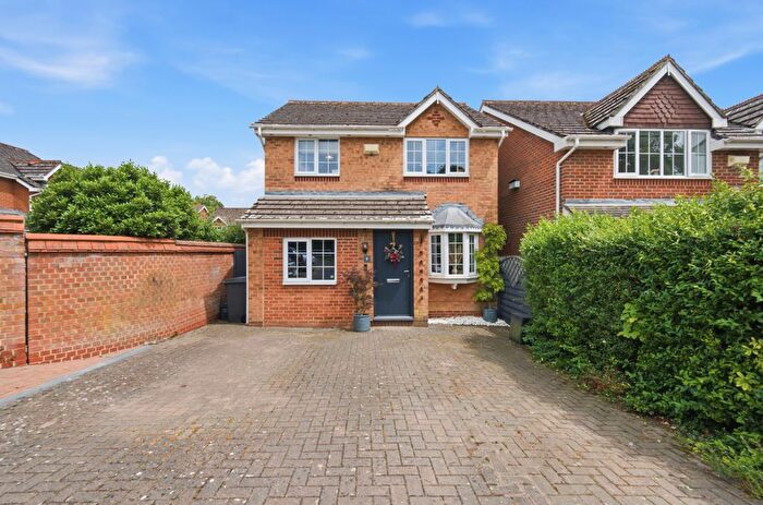 3 Bedroom Detached House For Sale In Weyhill Gardens, Weyhill, SP11