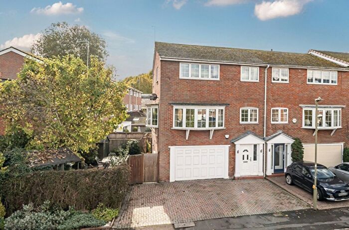 4 Bedroom End Terrace House For Sale In Kings Road, Henley-On-Thames, Oxfordshire, RG9