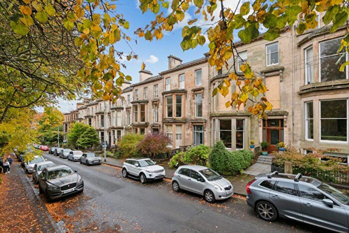 1 Bedroom Flat For Sale In B/ Huntly Gardens, Dowanhill, G12