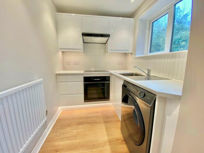 1 Bedroom House To Rent In Bushells Wharf, Tring, HP23