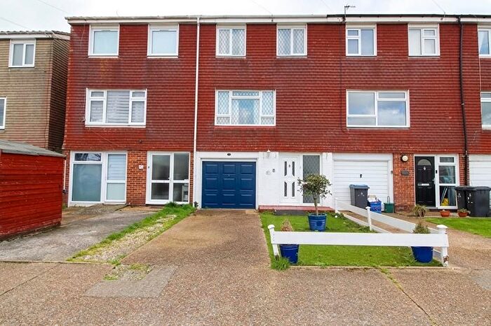 4 Bedroom Town House For Sale In William Pitt Avenue, Deal, CT14