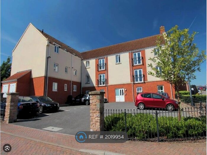 2 Bedroom Flat To Rent In Thornbury, Thornbury, Bristol, BS35