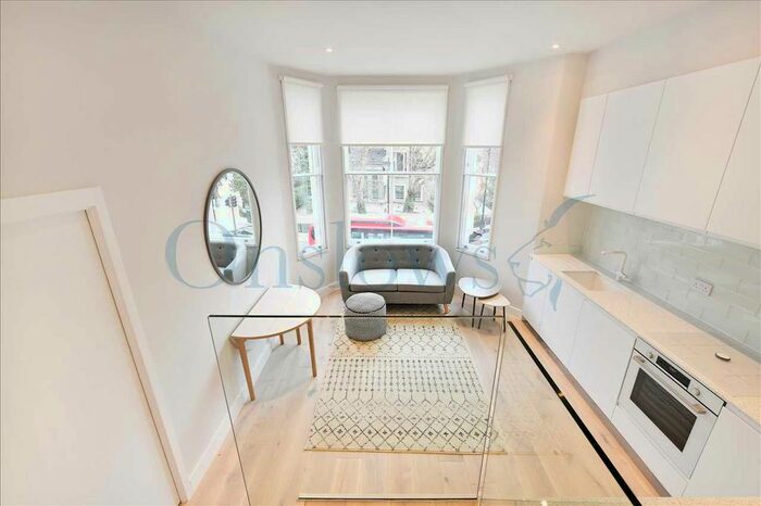 1 Bedroom Flat To Rent In Earls Court Road, London, W8