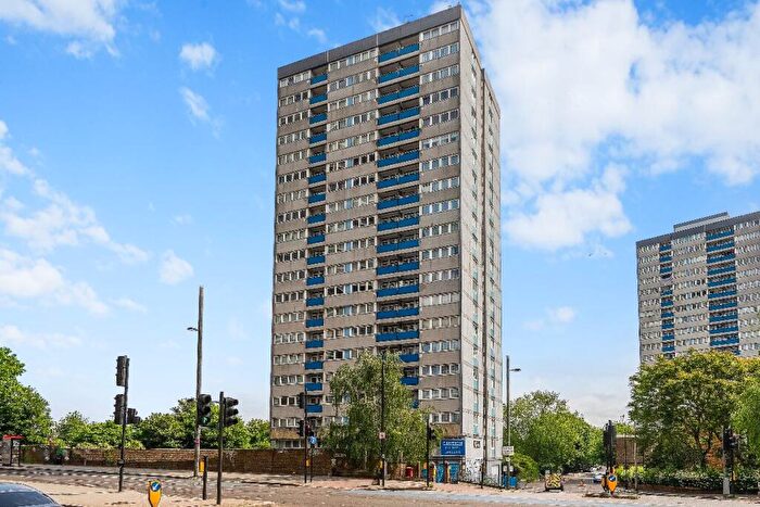 1 Bedroom Flat For Sale In Albert Bigg Point, Stratford, E15