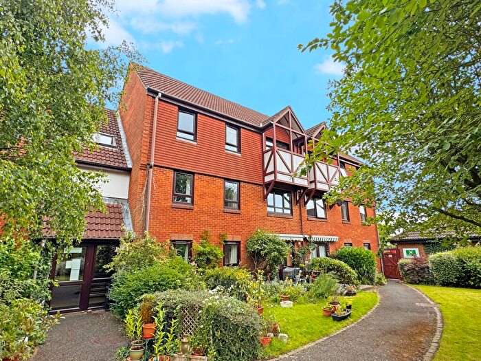 2 Bedroom Retirement Property For Sale In King George V Road, Amersham, HP6