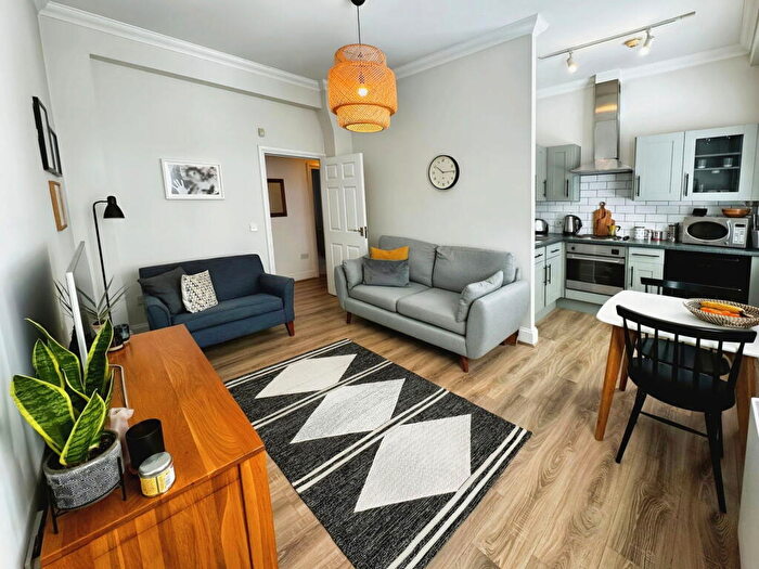 1 Bedroom Semi-Detached House To Rent In The Mews, Cricklade Street, Old Town, Swindon, SN1