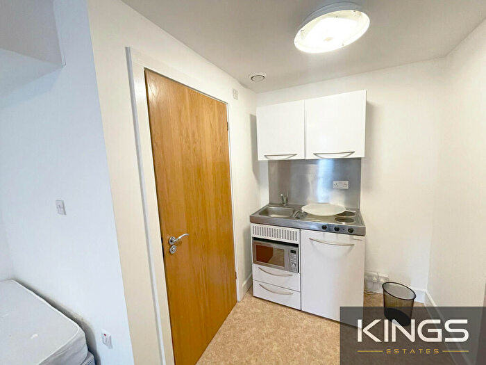 Studio To Rent In Bevois Valley Road, Southampton, SO14