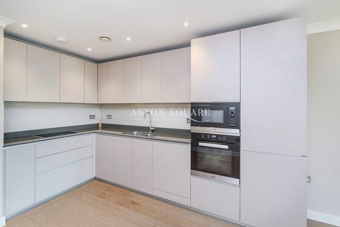 2 Bedroom Flat To Rent In Drayton Court, Hope Close, London, NW4