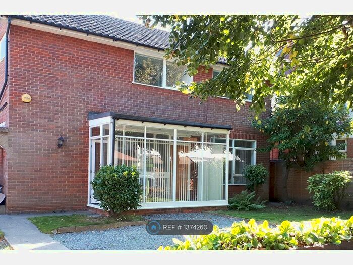 4 Bedroom Detached House To Rent In Highland Avenue, Essex, CM15