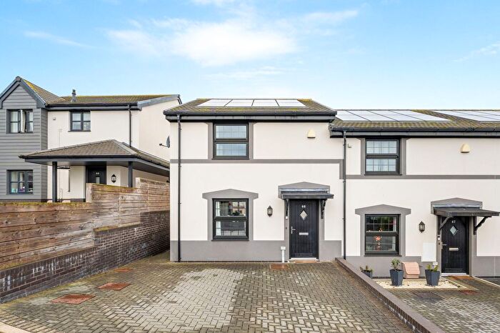 2 Bedroom End Of Terrace House For Sale In Lon Y Dderwen, Conwy, LL32