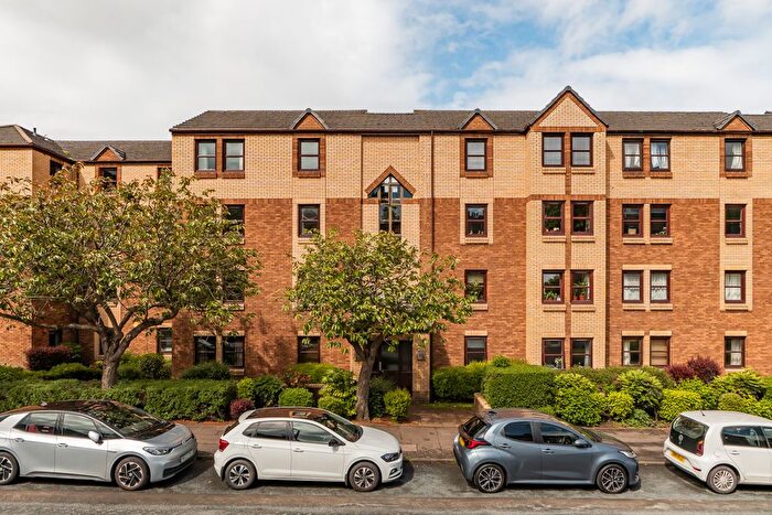2 Bedroom Flat For Sale In / Craighouse Gardens, Edinburgh, EH10