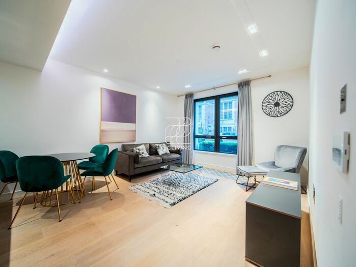2 Bedroom Flat To Rent In Portugal Street, London, WC2A