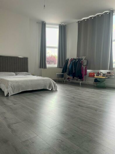 3 Bedroom Maisonette To Rent In Wood Street, London, E17