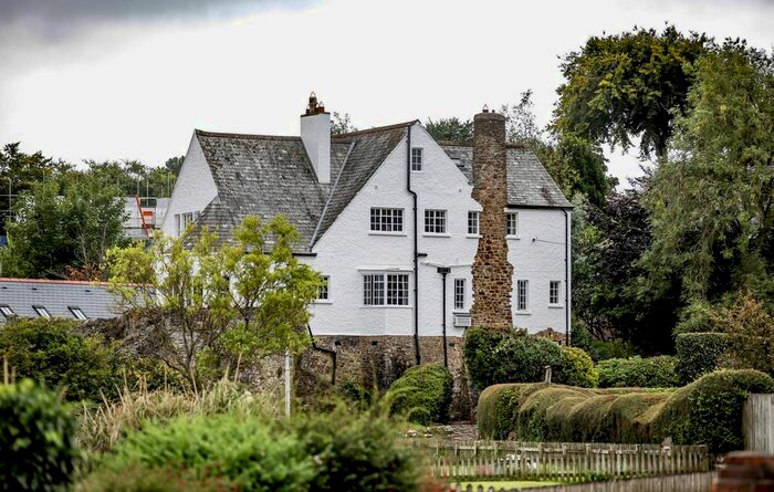 4 Bedroom Detached House To Rent In Limers Lane, Northam, EX39