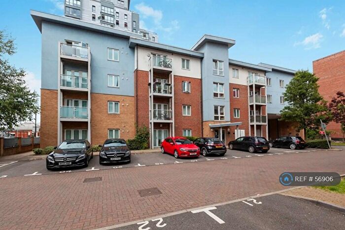 2 Bedroom Flat To Rent In Foundry Court, Slough, SL2