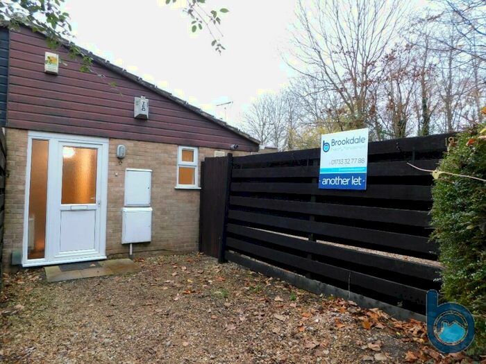 2 Bedroom Semi-Detached Bungalow To Rent In Wingfield, Peterborough, Cambridgeshire, PE2