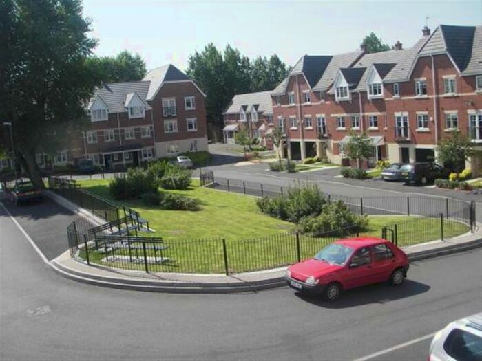 2 Bedroom Flat To Rent In Canterbury Close, Birmingham, B23