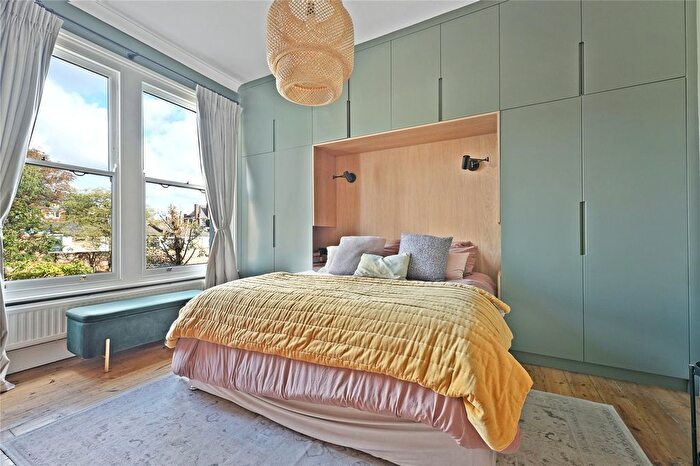 1 Bedroom Flat For Sale In Endymion Road, London, N4