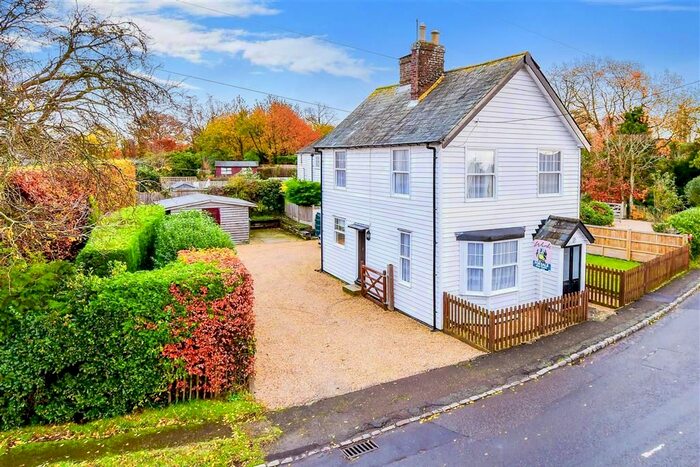 3 Bedroom Detached House For Sale In Wittersham Road, Iden, Rye, East Sussex, TN31