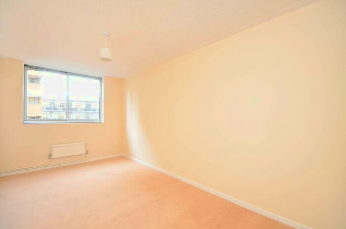 3 Bedroom Flat To Rent In Hatton Garden, Holborn, London, EC1N
