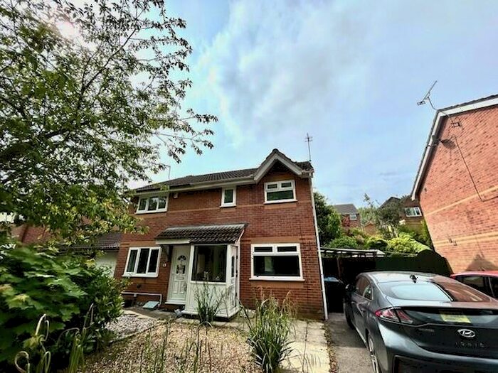 2 Bedroom Semi-Detached House To Rent In The Glen, Blacon, CH1