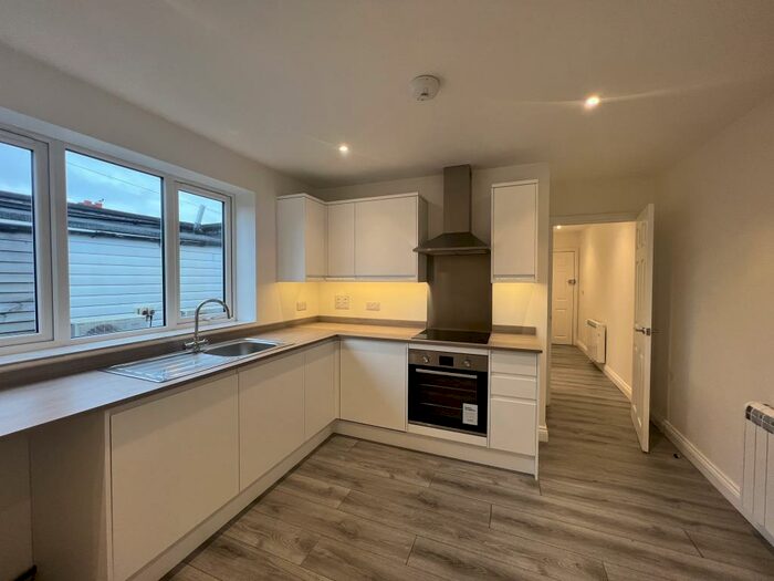 1 Bedroom Apartment To Rent In Wimborne Road, Bournemouth, BH9