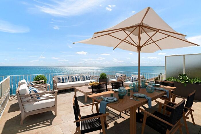 3 Bedroom Terraced House For Sale In Radnor Cliff, Folkestone, CT20