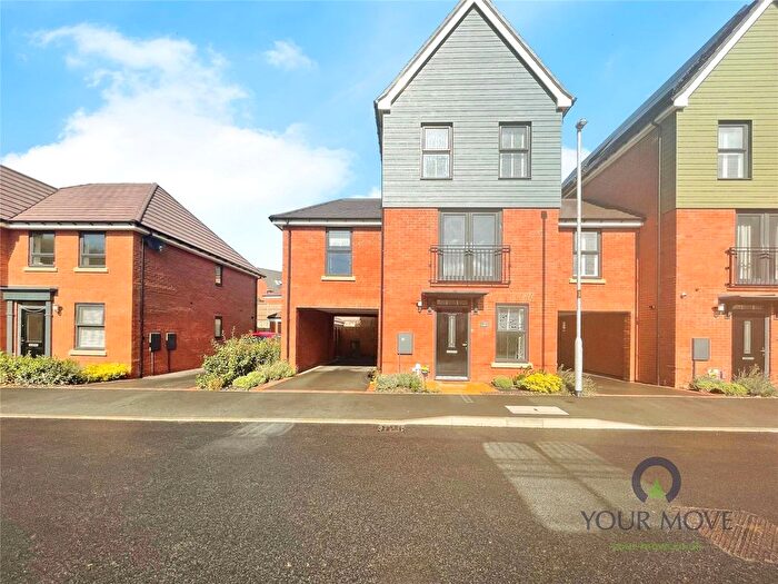 4 Bedroom Detached House For Sale In Whiteadder Way, Lubbesthorpe, Leicester, Leicestershire, LE19