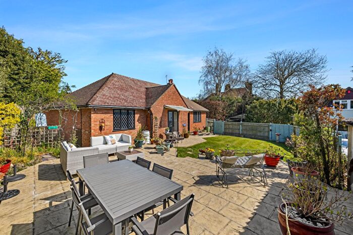 2 Bedroom Cottage For Sale In Little Boundes Close, Bidborough, TN4
