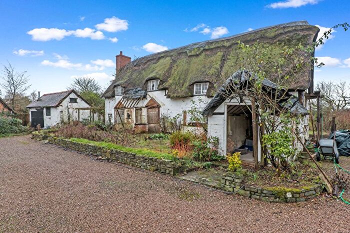 4 Bedroom Barn Conversion For Sale In Kerswell Green Farmhouse, Kerswell Green, Worcester., WR5