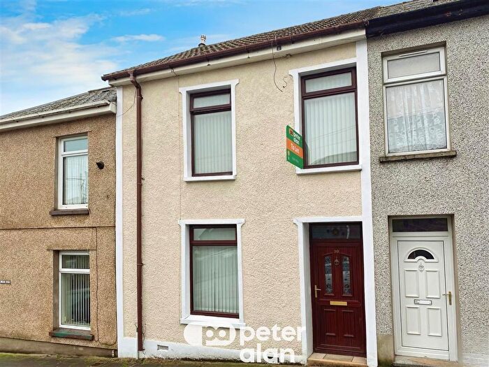3 Bedroom Property To Rent In Windsor Street, Trecynon, Aberdare, CF44