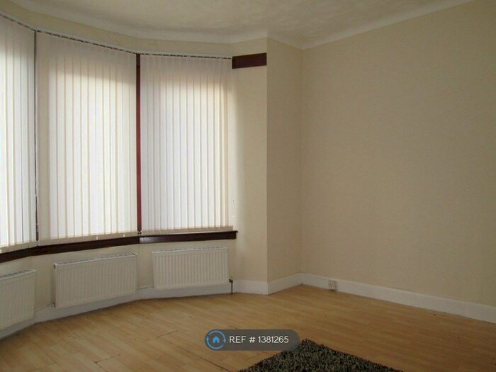 2 Bedroom Flat To Rent In Highholm Street, Port Glasgow, PA14