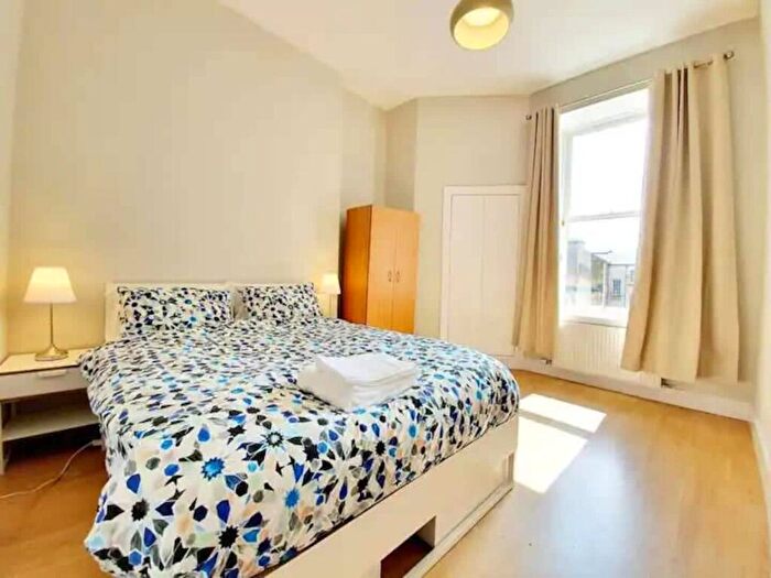 4 Bedroom Flat To Rent In Argyle Street, Finnieston, Glasgow, G3