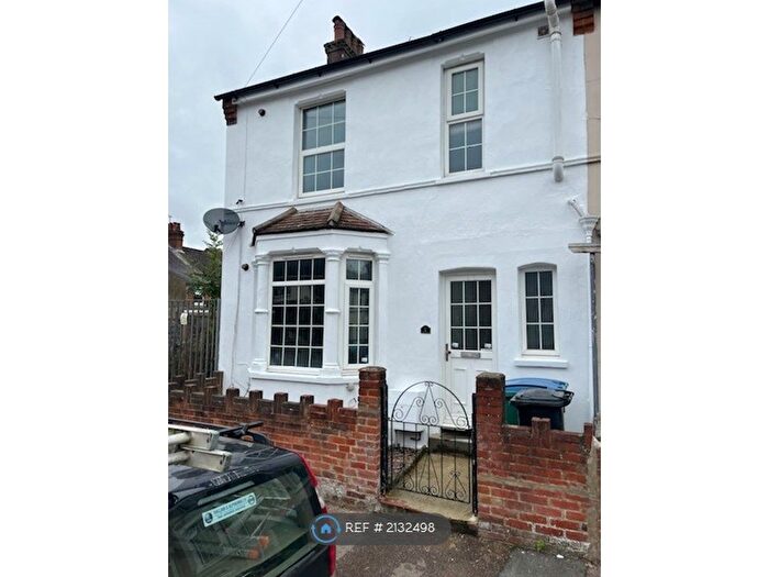 3 Bedroom End Of Terrace House To Rent In Parkgate Road, Watford, WD24