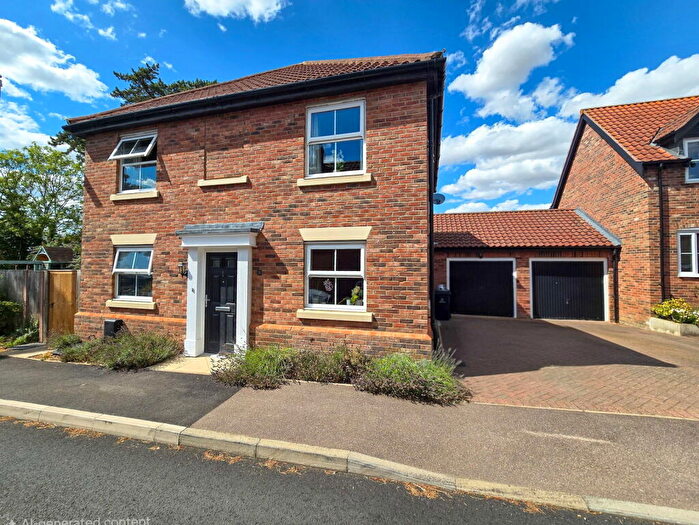3 Bedroom Detached House For Sale In Bryony Way, Attleborough, NR17