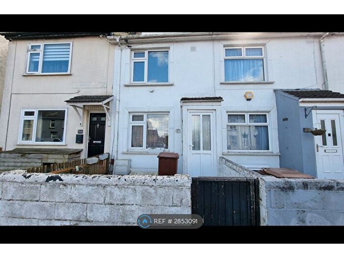 3 Bedroom Terraced House To Rent In Trafalgar St, Gillingham, ME7