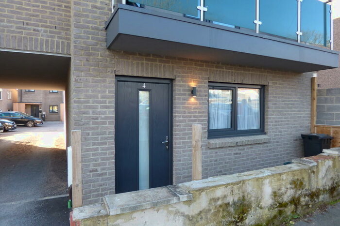 1 Bedroom Ground Flat To Rent In Flat Kendall Court, BS16