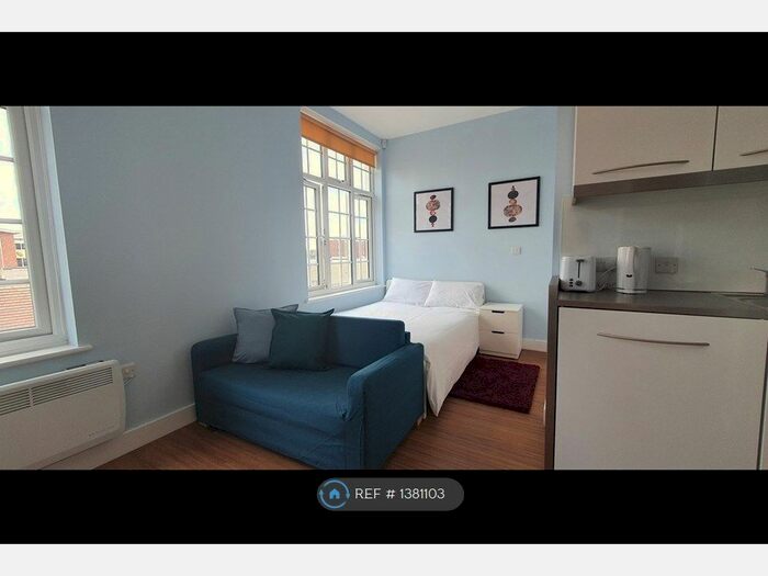 Studio To Rent In Majestic Court, Stoke-On-Trent, ST4